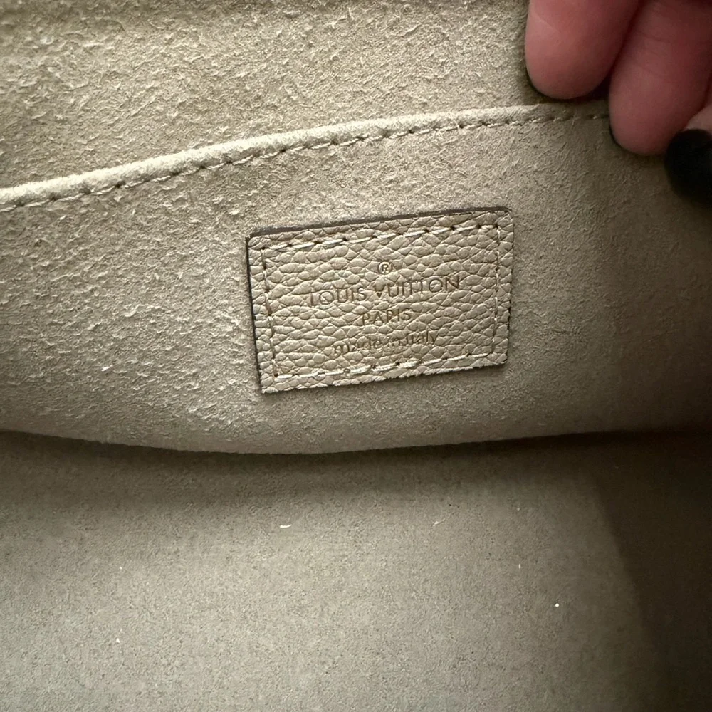 L. Light brown purse - Picture 4 of 5
